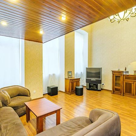 באקו Nizami Street 2 Room Luxe House מראה חיצוני תמונה