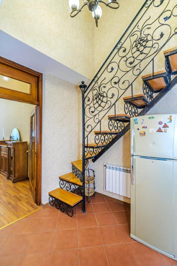באקו Nizami Street 2 Room Luxe House מראה חיצוני תמונה