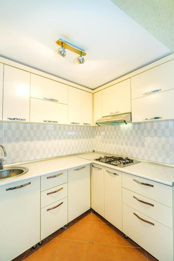 באקו Nizami Street 2 Room Luxe House מראה חיצוני תמונה