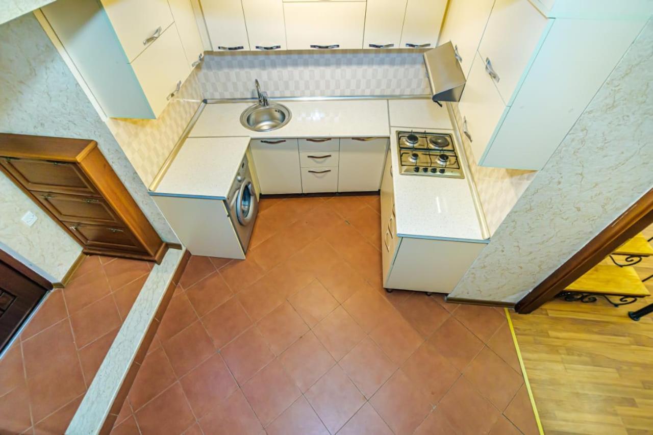 באקו Nizami Street 2 Room Luxe House מראה חיצוני תמונה