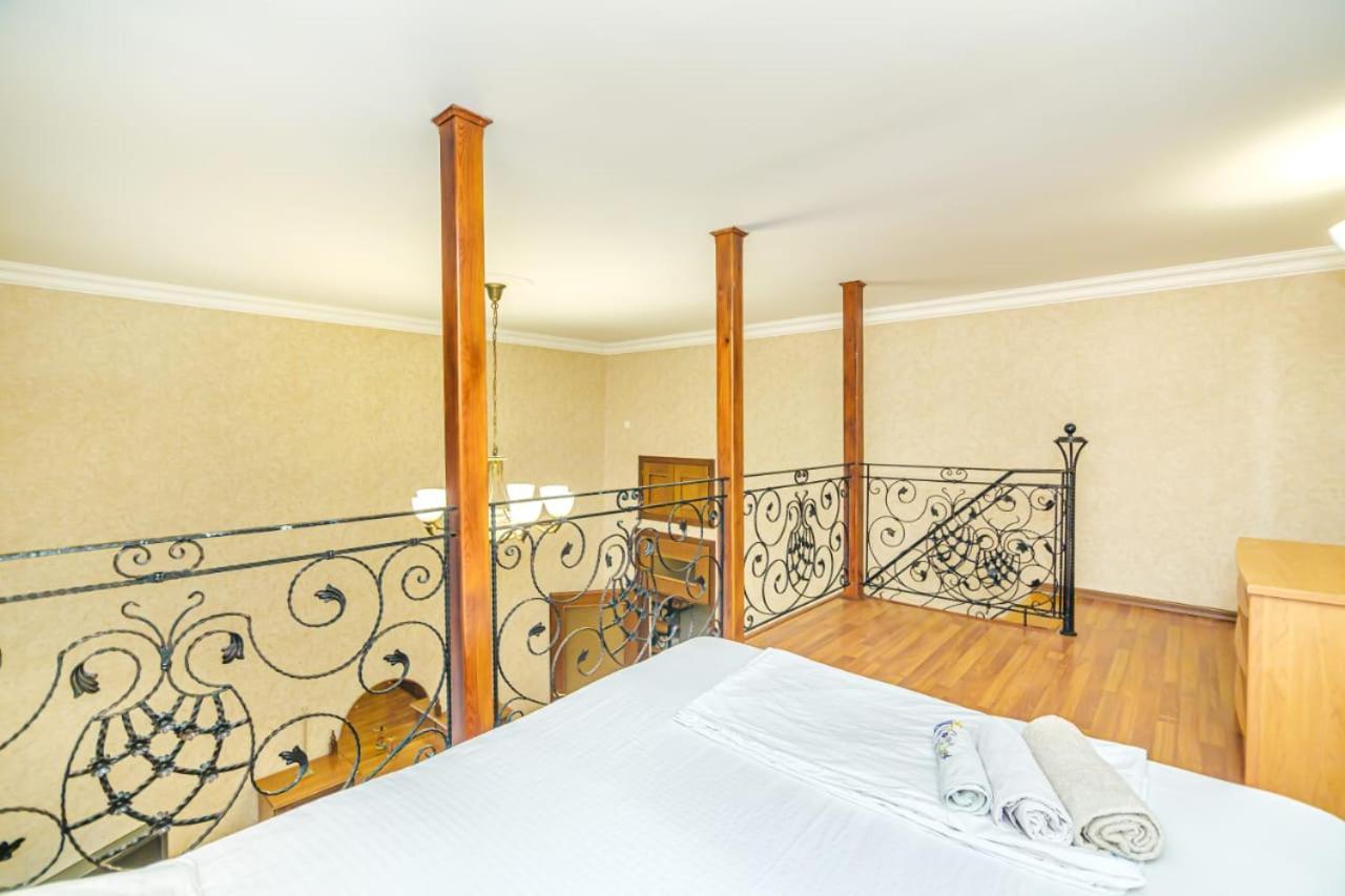 באקו Nizami Street 2 Room Luxe House מראה חיצוני תמונה