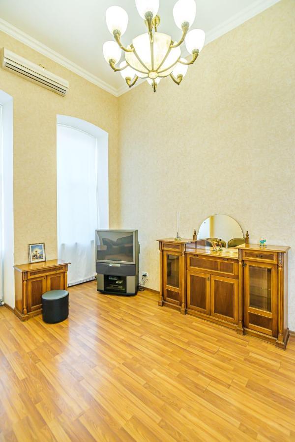 באקו Nizami Street 2 Room Luxe House מראה חיצוני תמונה